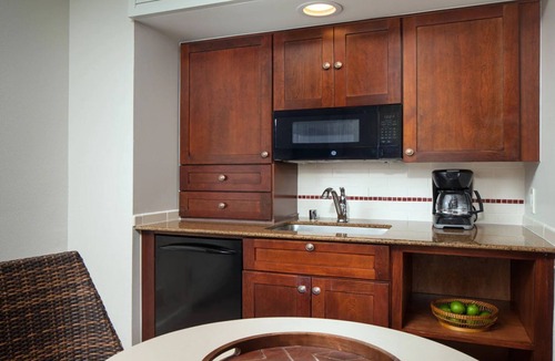 Lihue Resort | Oceanfront - Parlor - Marriott's Kauai Beach Club - Full Resort Access
