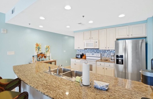 Miramar Beach Condo | OCEANFRONT PENTHOUSE w/beach service! CORNER UNIT 1950 sf of paradise SLEEPS 12