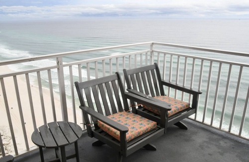 Miramar Beach Condo | OCEANFRONT PENTHOUSE w/beach service! CORNER UNIT 1950 sf of paradise SLEEPS 12