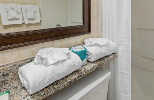 Myrtle Beach Hotel | Oceanfront Penthouse Studio in Premier Building