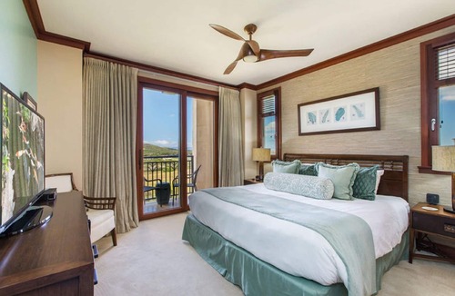 Ko Olina Condo | Oceanfront Penthouse Villa - walk to the beach and gorgeous sunset views!