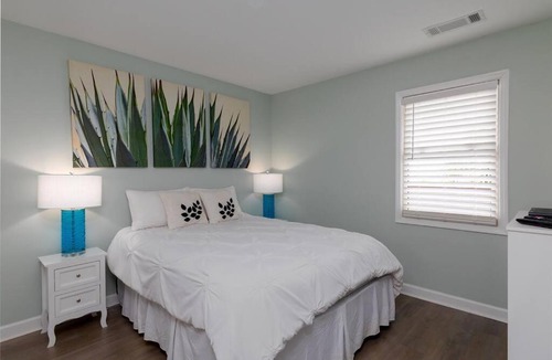 North Topsail Beach Apartment | Oceanfront Resort! at Ocean Delight!