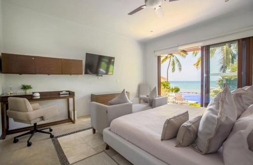 La Cruz de Huanacaxtle House | Oceanfront Retreat with Private Pool and Jacuzzi