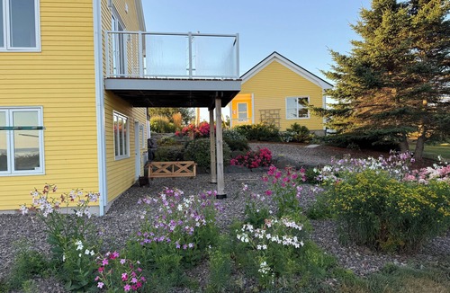 Bay of Fundy & Annapolis Valley House | Oceanfront Retreat on the Bay of Fundy – Stunning Views & Serene Privacy