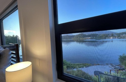 Ucluelet Hotel | Oceanfront Room With Hot Tub & Firepit