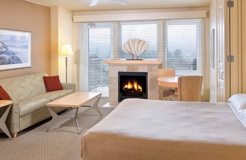 Seaside Resort | Oceanfront Seaside Beach Condo 2 Bedroom/2 Bathroom Sleeps 6