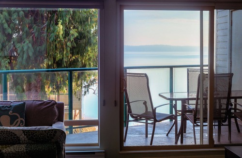 North Oyster Condo | Oceanfront Seaside Vacay with stunning views at Inn of the Sea,Pool/Hot Tub/Dock