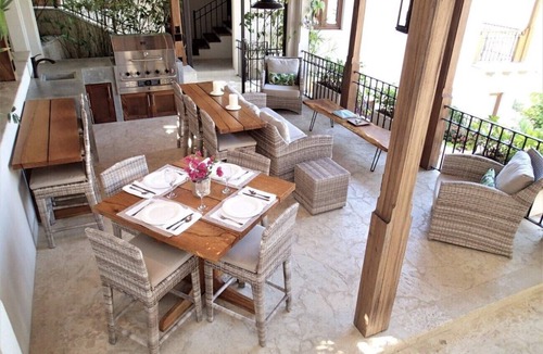 Las Catalinas House | Oceanfront Sleeps 6 Full Kitchen BBQ Pool Balcony - Alouatta Guesthouse