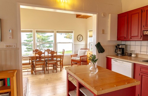 Cape Traverse Cottage | Oceanfront Stay on PEI’s South Shore