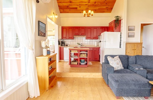 Cape Traverse Cottage | Oceanfront Stay on PEI’s South Shore