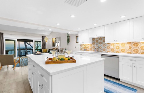 Indian Shores Condo | Oceanfront · Steps to Sand · Free Kayaks