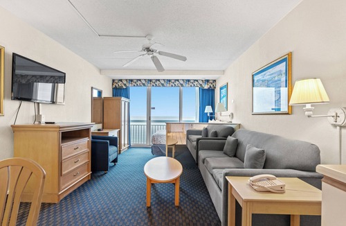 Downtown Myrtle Beach Hotel | Oceanfront Studio - Right on the Boardwalk