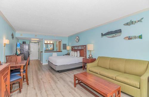 Myrtle Beach House | Oceanfront Studio with Incredible Resort Amenities! Indoor Waterpark and More! Dunes Village 406