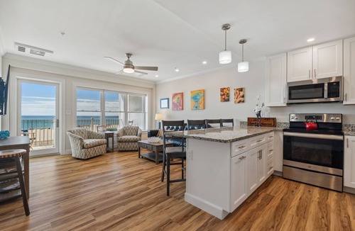 Hampton Condo | Oceanfront Sunrise Retreat - A Two-Bedroom Beach Condo at Hampton Beach
