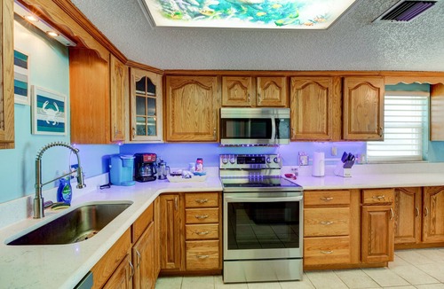 Ocean Breeze Circle Condo | Oceanfront Sunrise 2 Bed 2 Bath Condo with Pool