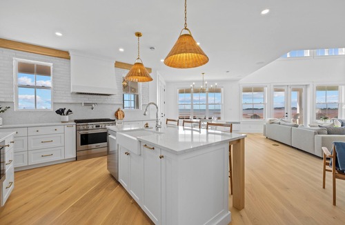 Charlotte's Shore House | Oceanfront Sunset Beach House