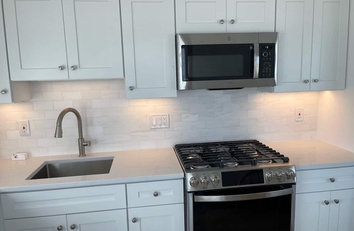 North Beach Haven House | Oceanfront! Upstairs!