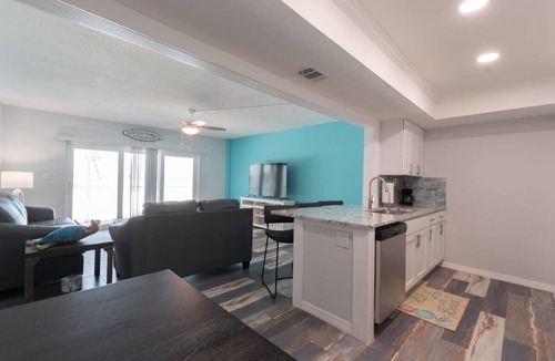 South Patrick Shores Condo | Oceanfront Updated Condo - Direct Beach Access!