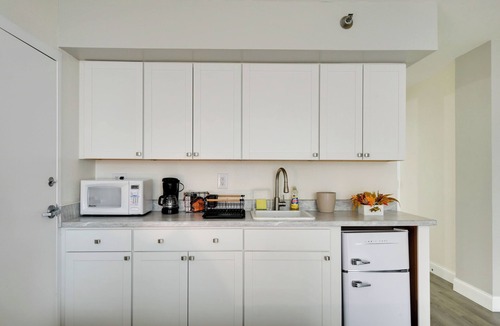 Daytona Beach Apartment | Oceanfront Daytona Beach Studio w/Pool Access