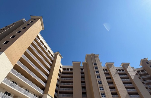Daytona Beach Shores Apartment | Oceanfront Escape Beach Pool Resort