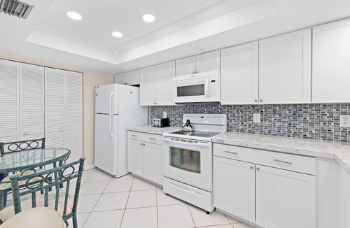 Indian Harbour Beach Condo | Oceanfront 2BR Condo 6th Floor Balcony with Beautiful Ocean Views, 608