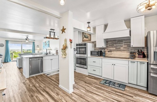 Oceanmarsh Subdivision Condo | Oceanfront St Helena Island Condo w/Beach Access!