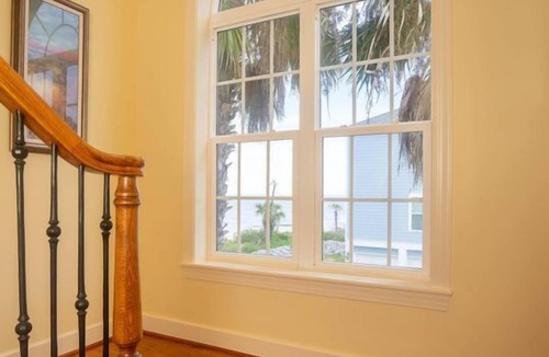 Beachwalk House | OCEANFRONT luxury 5 BR home in gated Harbor Island Community