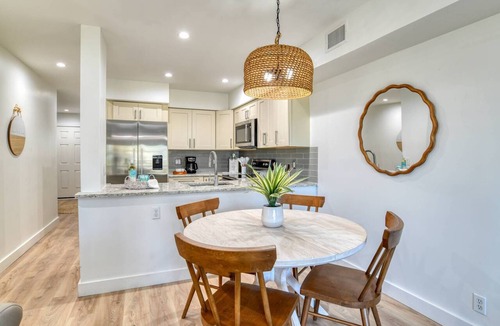 Surfcrest Village Condo | Oceanfront, Pool and Ocean Views, Complete Remodel, 2 Balconies, 2 Masters! $300 in Free Tickets!