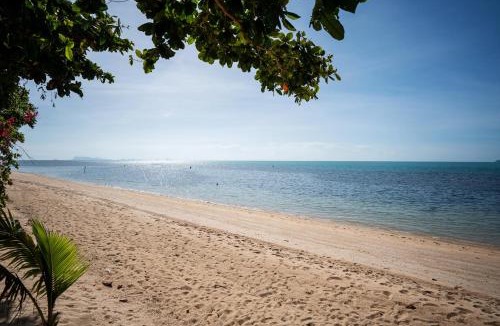 Bang Po Villa | Oceanfront Villa at Bang po Beach-Koh Rooms