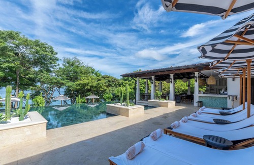 Las Catalinas House | Oceanfront Villa with Pool and Beach Club Access - Casa Sirena