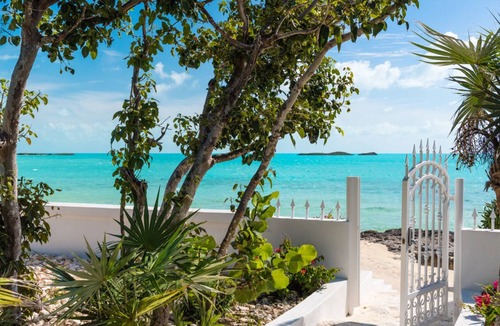 Juba Sound Villa | Oceanfront villa, private beach, kayaks! CONFIRM DATES BEFORE BOOKING