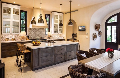 Las Catalinas Villa | Oceanfront Villa with Pool and Beach Club Access - Casa Brewer