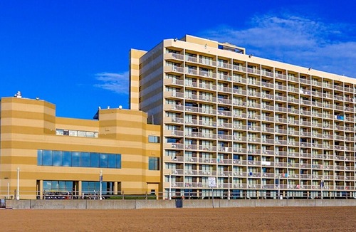 Northeast Virginia Beach Resort | Oceanfront Virginia Beach Quarters Resort - 1 bedroom