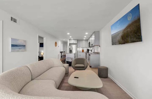 Ocean Drive Villa | Oceanfront w/Private Balcony - Steps to Sand