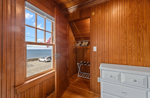 Scituate House | Oceanfront World Cup Home | Roomy Interior and Minutes to Downtown