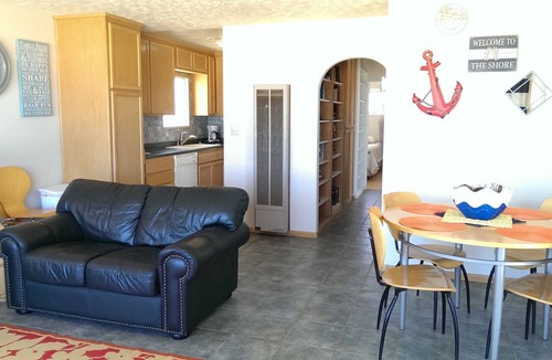 Oceano House | OCEANFRONTSTAYS.COM- SLEEPS 6 TOTAL - Active Discounts - Sorry No Pets Allowed