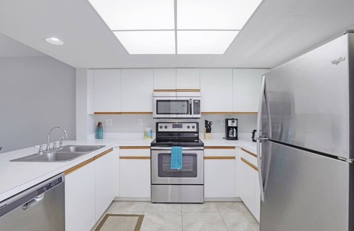 Marco Island Condo | Oceangoing Condo | Pool & Steps to Beach & Food