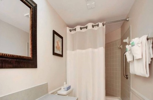 Tropic Resort | Oceanique Resort - Spacious 2 Bedroom W/Kitchen
