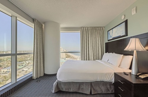 Downtown Myrtle Beach Hotel | Oceans One Resort