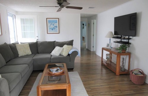 Beach Haven Crest Apartment | Oceanside 2nd floor Duplex with 3 Bedrooms, 1 Bath