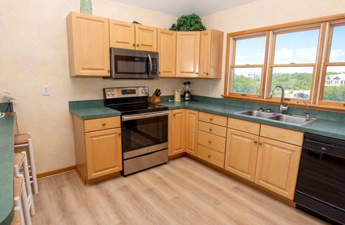 Ocean Hill House | Oceanside, 5 BRs, Community Amenities, Keyless Entry, VOH2, Corolla Del Mar