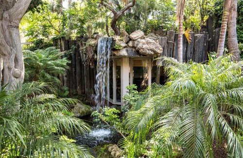 Townsite House | Oceanside Beach Condos