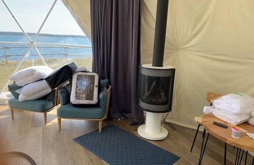 Feltzen South Cottage | Oceanside Glamping Dome near Lunenburg