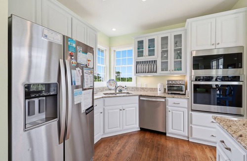 Emerald Isle House | Oceanside,private pool,golf cart,elevator,easy beach access,in Spinnaker's Reach