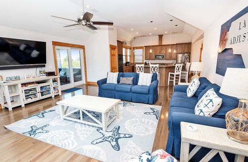 Duck House | Oceanside, Private Pool, Rec Room, Poolside Bar, DB2, Latitude Adjustment