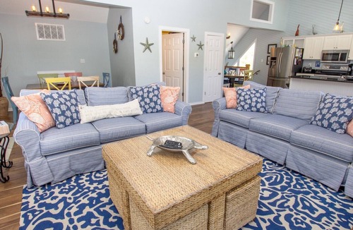 Tuckahoe House | Oceanside, Private Pool, Walking distance to town of Duck, Foosball, T3, Bella Vita