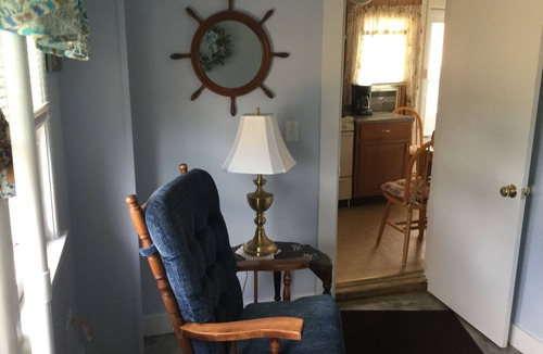 Salisbury Beach Apartment | Oceanside Steps to the Beach