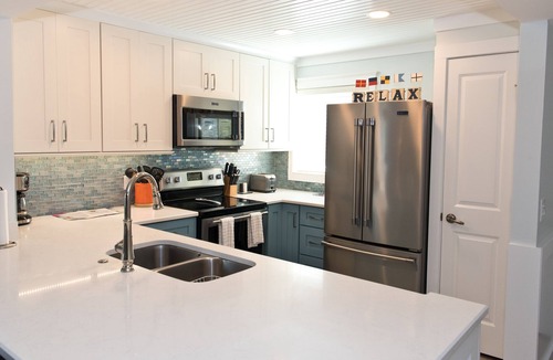 Crescent Beach Condo | Oceanview 2 Bedroom Flat Summerhouse Unit 449