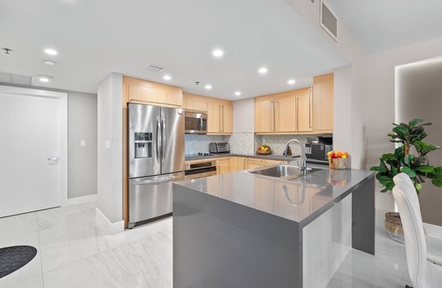 South of Fifth Condo | Oceanview 2B Condo at the Ocean Place-3C