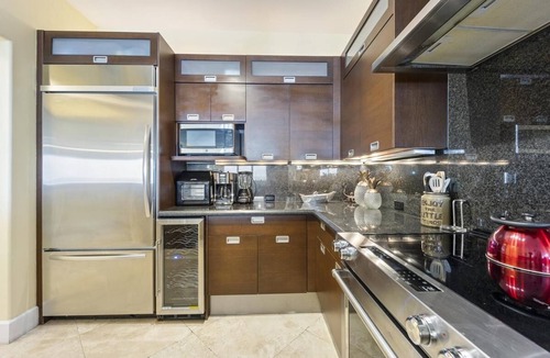 Rock Harbor Condo | Oceanview 2BR/2.5BA Mariner's Club Villa 132 with Oasis Pool, Marina, Game Room & More
